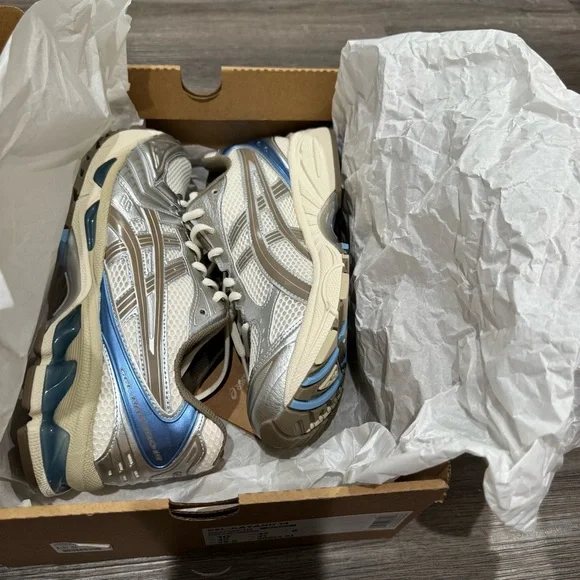 ASICS Gel-Kayano 14 Cream Pepper Athletic Running Sneakers - Picture 11 of 13